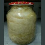 Рецепта - Попарени пресни зелеви листа в буркани: Практична зимнина за перфектни сарми